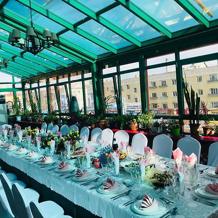 Narantuul Hotel อูลานบาตอร์ ภายนอก รูปภาพ