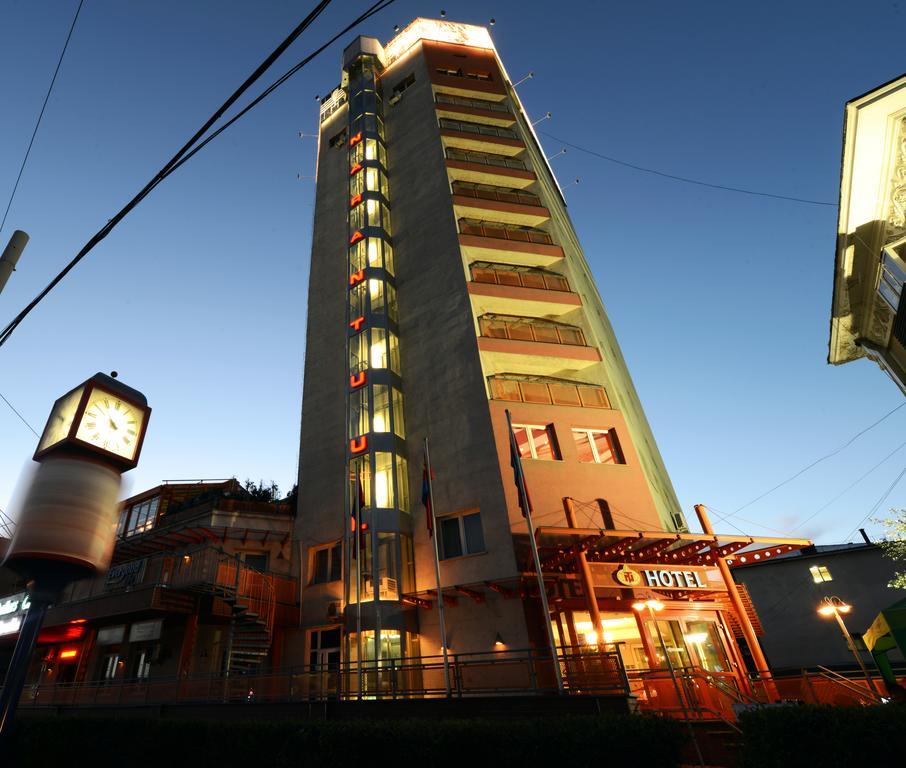 Narantuul Hotel อูลานบาตอร์ ภายนอก รูปภาพ