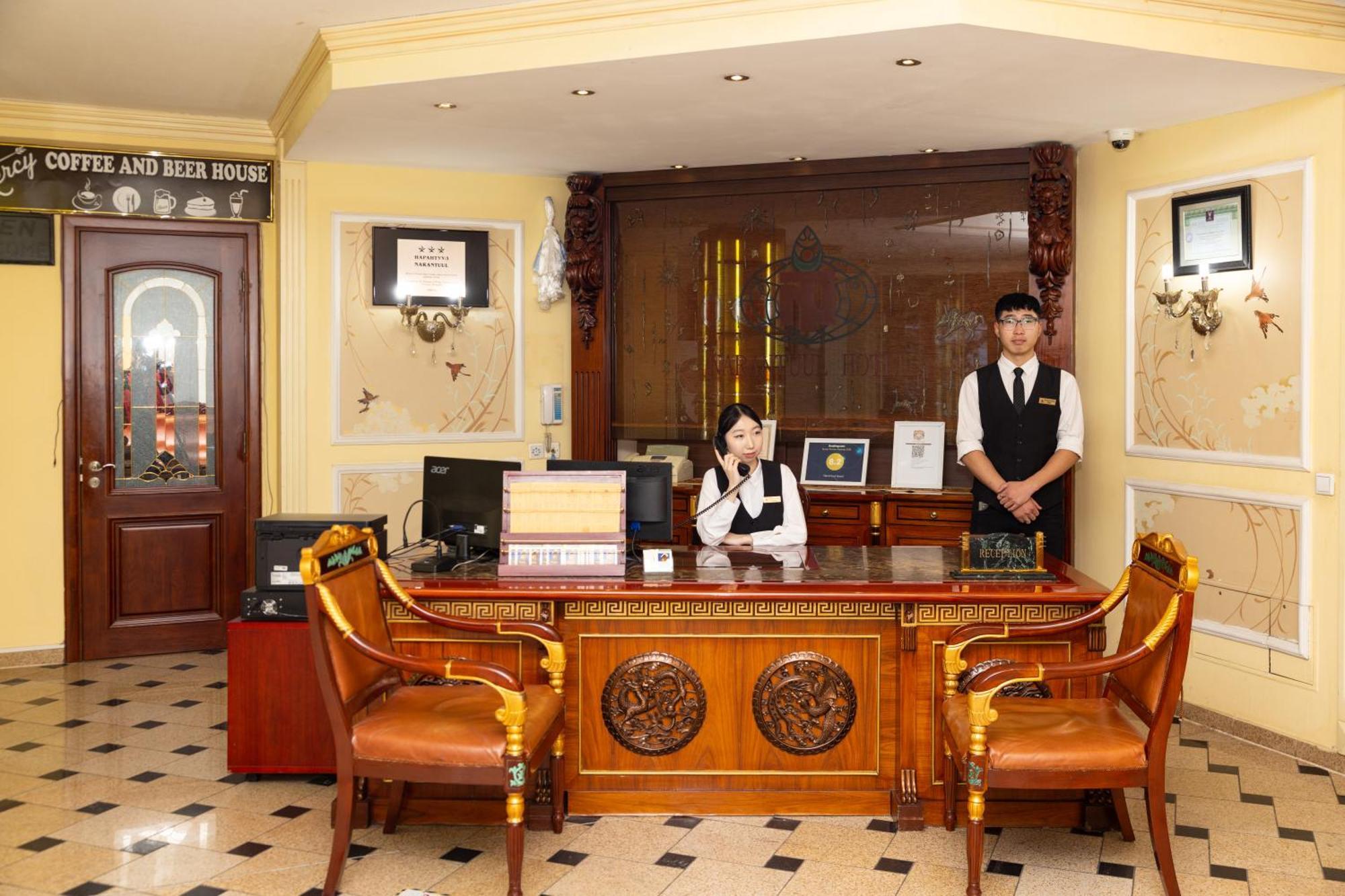 Narantuul Hotel อูลานบาตอร์ ภายนอก รูปภาพ