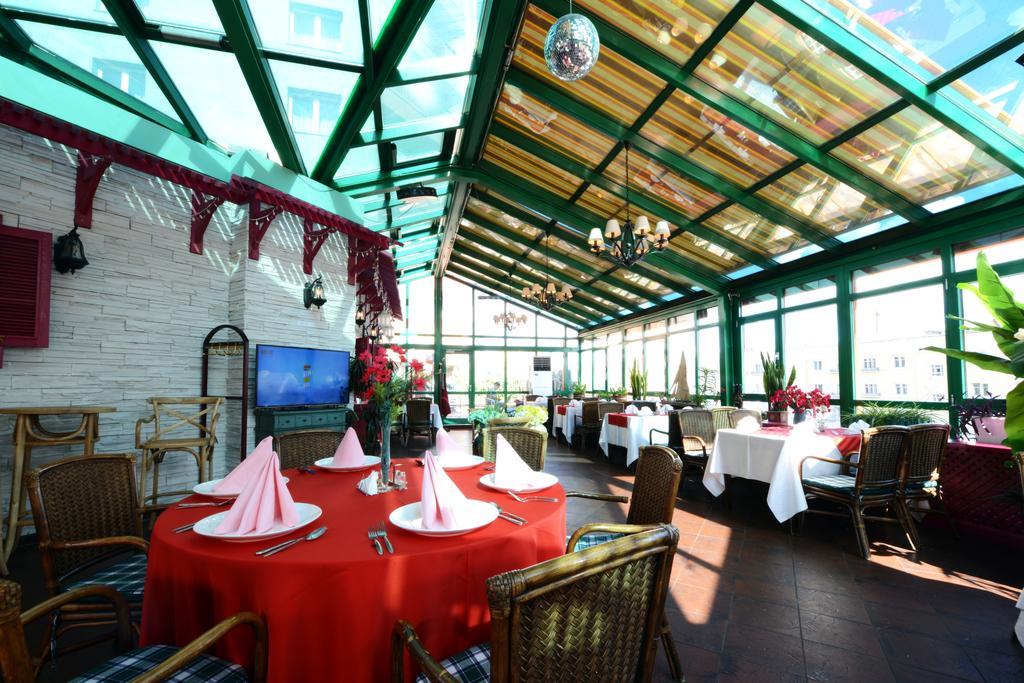 Narantuul Hotel อูลานบาตอร์ ภายนอก รูปภาพ