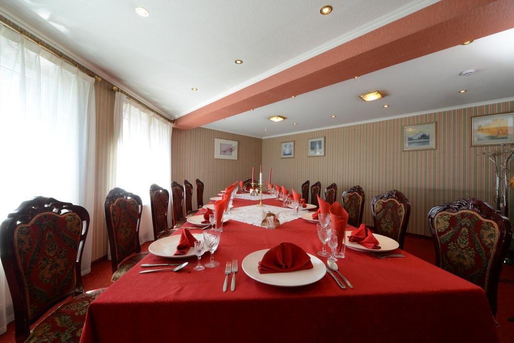 Narantuul Hotel อูลานบาตอร์ ภายนอก รูปภาพ